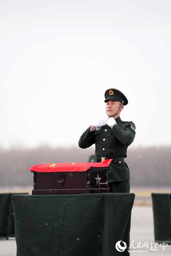 英雄回家｜風(fēng)雪英雄歸！第十批在韓中國(guó)人民志愿軍烈士遺骸返回祖國(guó)【7】